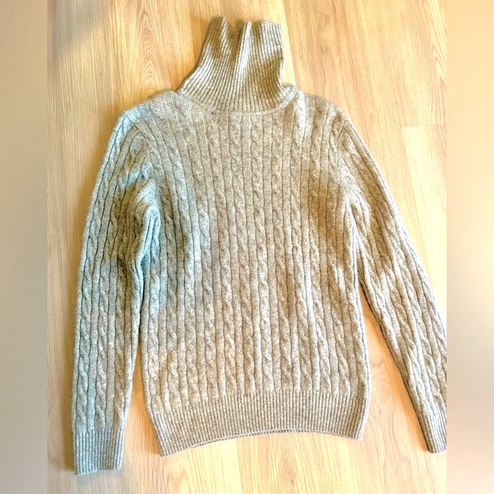 Cashmere Cable Knit Turtleneck Sweater M Gray Timeless Classic Minimalist
